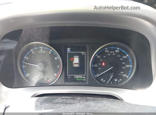 JTMWFREV5JJ193341 2018 TOYOTA RAV4 White Vista de los asientos traseros