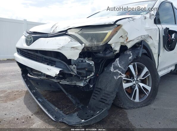 JTMWFREV6HJ104029 2017 TOYOTA RAV4 White წინა ხედი