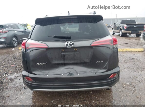 JTMWFREV6HJ149102 2017 TOYOTA RAV4 Gray 