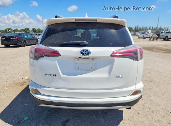 JTMWFREV6JD133292 2018 TOYOTA RAV4 White 