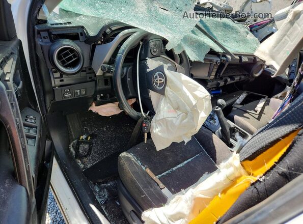 JTMWFREV7HD105205 2017 TOYOTA RAV4 White Dashboard view