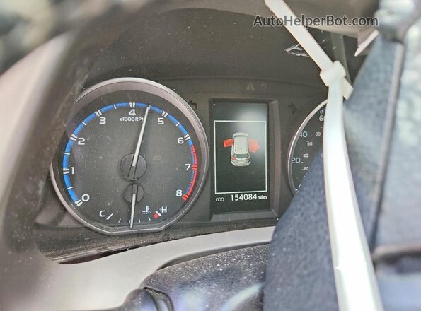 JTMWFREV7HD105205 2017 TOYOTA RAV4 White Instrument cluster view
