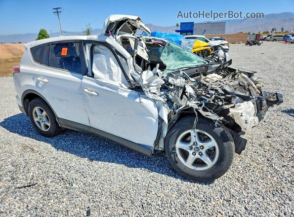 JTMWFREV7HD105205 2017 TOYOTA RAV4 White Front right