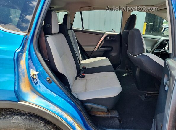 JTMWFREV7HJ701304 2017 TOYOTA RAV4 Blue 