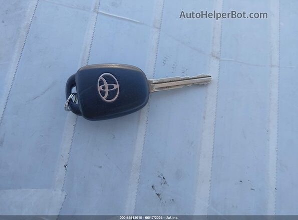 JTMWFREV9GD092052 2016 TOYOTA RAV4 Blue Առջևի վահանակի տեսք