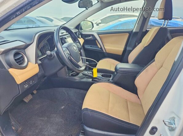 JTMWFREV9HD105657 2017 TOYOTA RAV4 White Սալոնի դիմացի տեսք