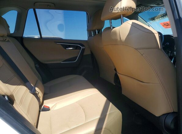 JTMY1RFV9MJ023266 2021 TOYOTA RAV4 White Rear interior view