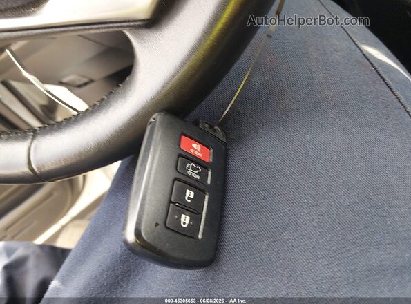 JTMYFREV0JD114083 2018 TOYOTA RAV4 White Dashboard view