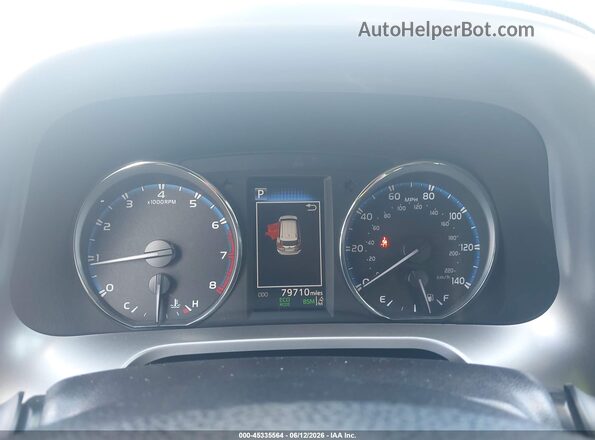 JTMYFREV8JJ211727 2018 TOYOTA RAV4 Silver Հետևի նստատեղերի տեսք