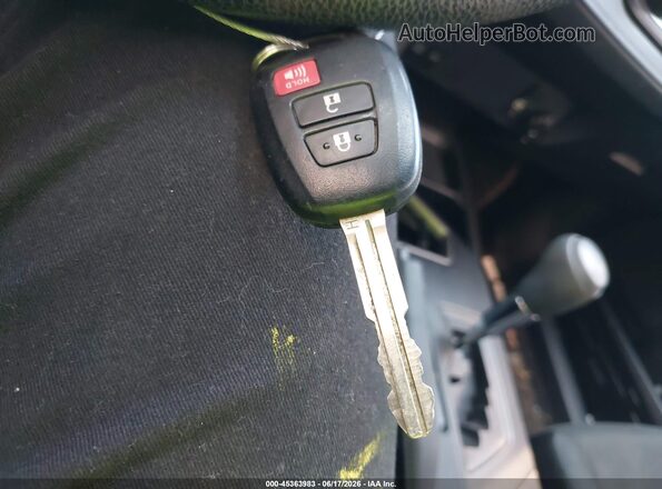 JTMZFREV0JJ185614 2018 TOYOTA RAV4 White Вид панелі приладів