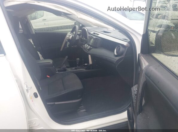 JTMZFREV0JJ747298 2018 TOYOTA RAV4 Белый Вид салона спереди