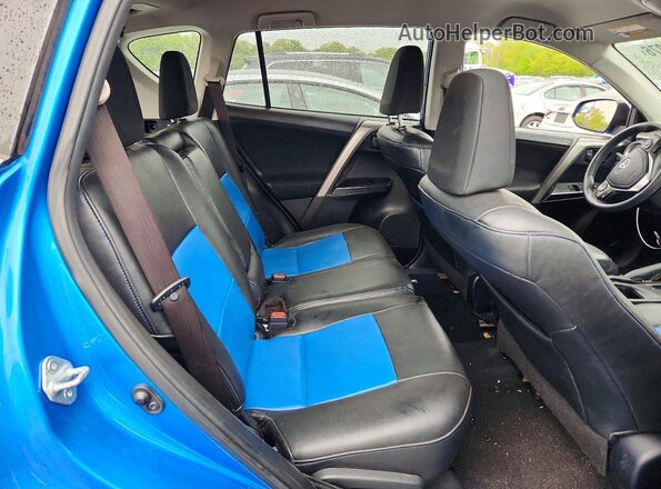 JTMZFREV1HJ716202 2017 TOYOTA RAV4 Синий Вид задних сидений