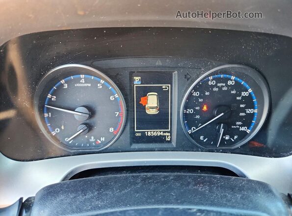 JTMZFREV2JJ749392 2018 TOYOTA RAV4 Gray Widok zestawu wskaźników