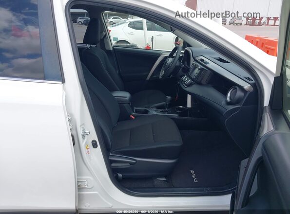 JTMZFREV3JJ211090 2018 TOYOTA RAV4 White Widok wnętrza z przodu