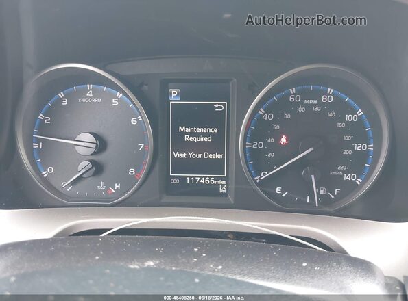 JTMZFREV3JJ211090 2018 TOYOTA RAV4 White Widok tylnych siedzeń