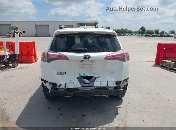 JTMZFREV3JJ211090 2018 TOYOTA RAV4 White 