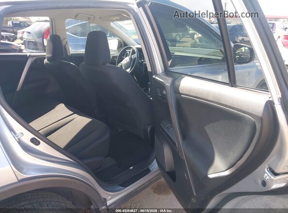 JTMZFREV4JJ169299 2018 TOYOTA RAV4 Silver VIN կոդի պիտակի տեսք