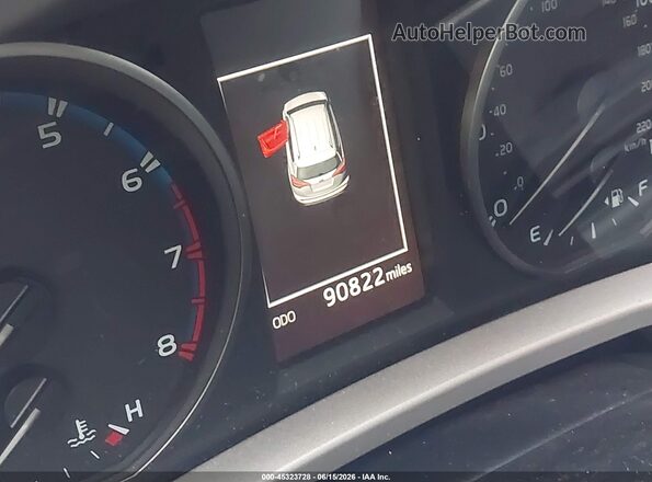 JTMZFREV5HJ106383 2017 TOYOTA RAV4 Maroon Вид задніх сидінь