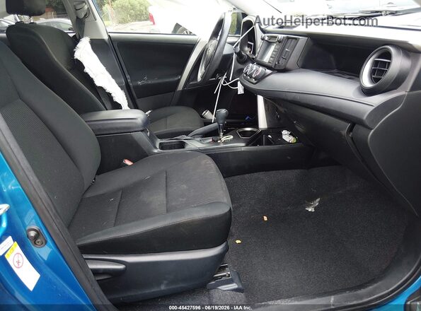 JTMZFREV5HJ135804 2017 TOYOTA RAV4 Blue Vista interior delantera