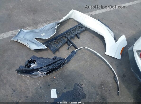 JTMZFREV6HJ709570 2017 TOYOTA RAV4 Белый Вид щитка приборов