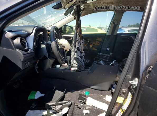 JTMZFREV6JJ742199 2018 TOYOTA RAV4 Gray Front interior view