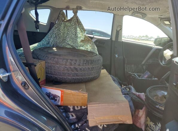 JTMZFREV6JJ742199 2018 TOYOTA RAV4 Gray Rear interior view