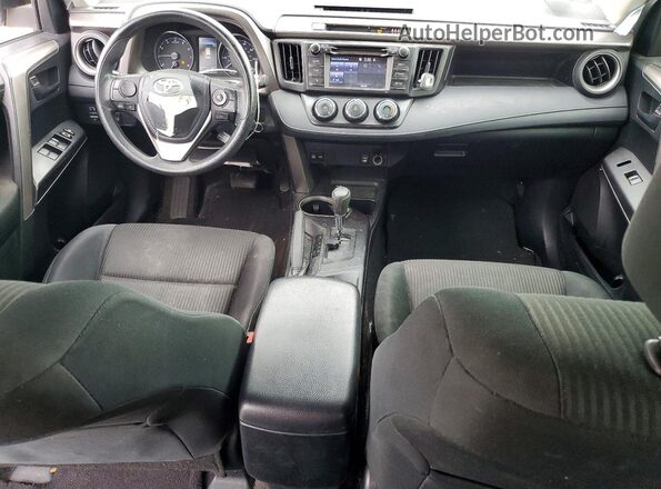 JTMZFREV7JJ196271 2018 TOYOTA RAV4 White 