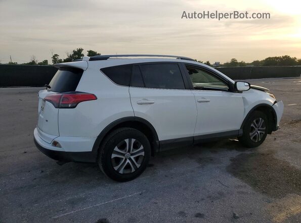 JTMZFREV8JD131444 2018 TOYOTA RAV4 White 