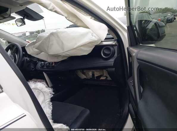 JTMZFREV8JJ186509 2018 TOYOTA RAV4 Белый Вид салона спереди