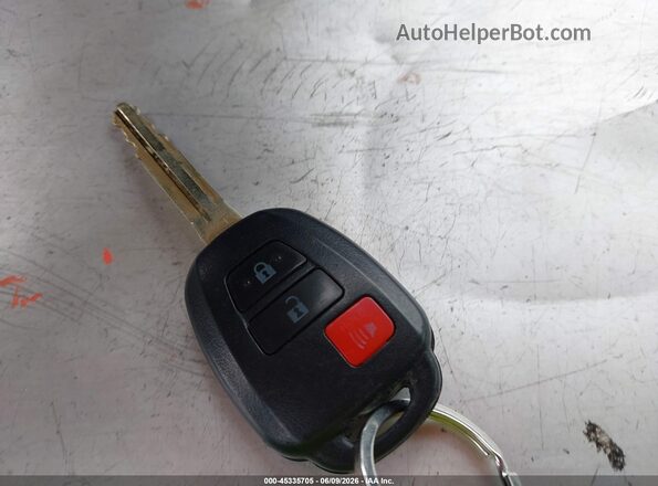 JTMZFREV8JJ186509 2018 TOYOTA RAV4 Белый Вид панели приборов