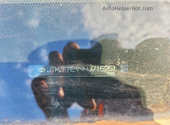 JTMZFREV9HJ715251 2017 TOYOTA RAV4 Blue 