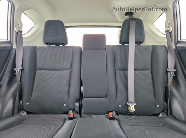 JTMZFREVXGJ065117 2016 TOYOTA RAV4 White Widok tylnych siedzeń