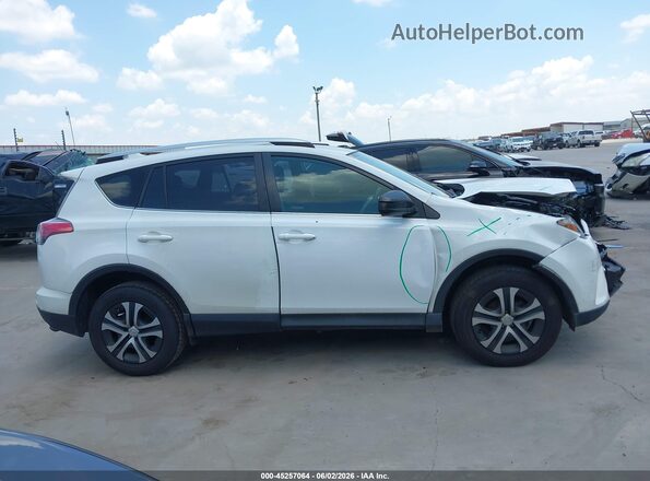 JTMZFREVXGJ096724 2016 TOYOTA RAV4 White 