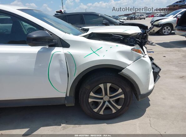 JTMZFREVXGJ096724 2016 TOYOTA RAV4 White 
