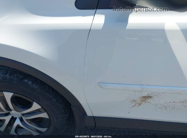 JTMZFREVXJJ745736 2018 TOYOTA RAV4 White 