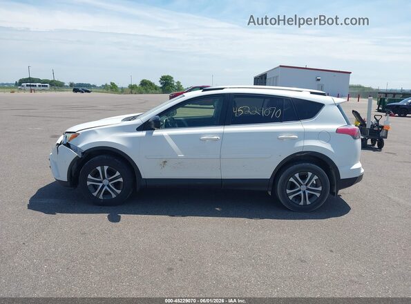 JTMZFREVXJJ745736 2018 TOYOTA RAV4 White 