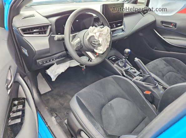 JTNABAAE8RA015184 2024 TOYOTA GR Blue Widok deski rozdzielczej