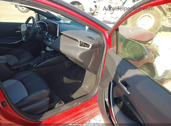 JTNC4MBE6P3209233 2023 TOYOTA COROLLA Red Front interior view