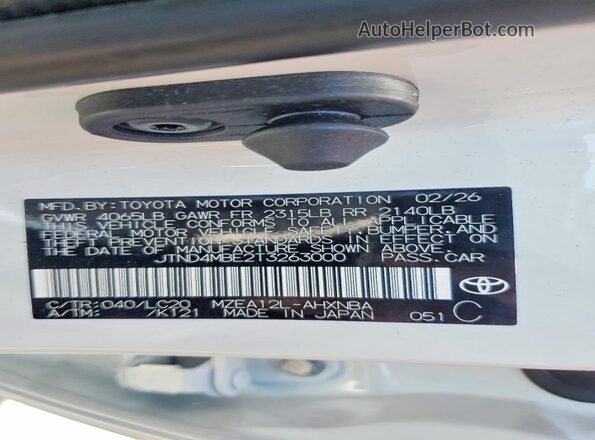 JTND4MBE2T3263000 2026 TOYOTA COROLLA White Vista de la etiqueta del VIN
