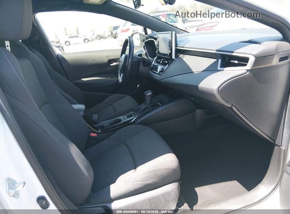 JTND4MBE6M3120102 2021 TOYOTA COROLLA White Front interior view