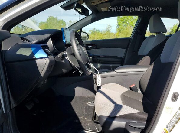 JTNKHMBX4K1056910 2019 TOYOTA C-HR White Սալոնի դիմացի տեսք