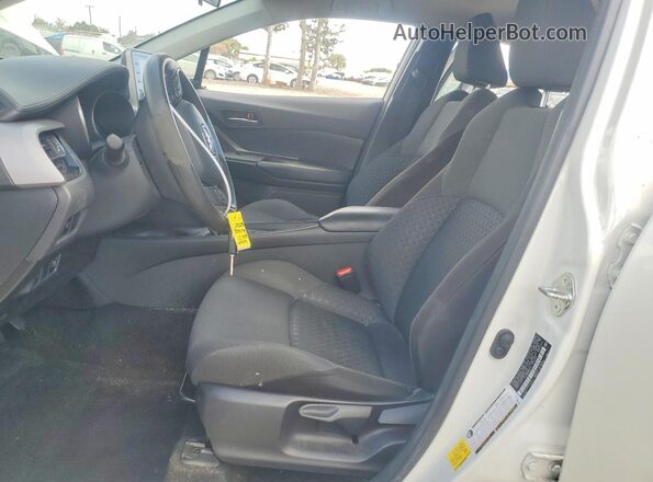 JTNKHMBX4L1090878 2020 TOYOTA C-HR White Widok wnętrza z przodu