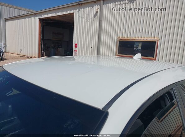 JTNKHMBX8K1014398 2019 TOYOTA C-HR White Вид спереду