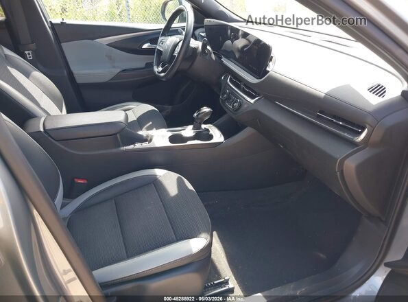 KL47LAE20RB027572 2024 BUICK OTHER Gray Vista interior delantera