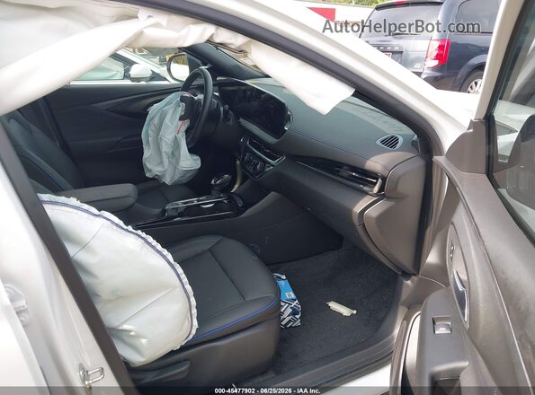 KL47LBE2XRB197332 2024 BUICK OTHER White Front interior view