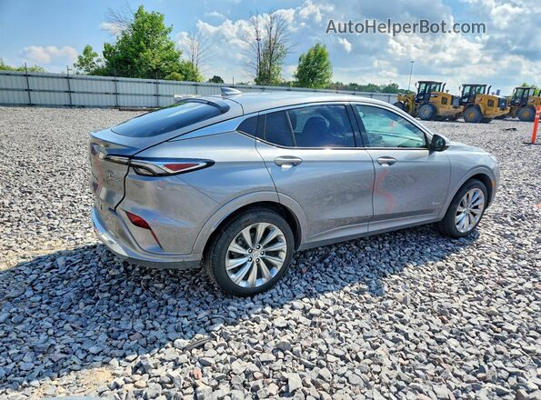 KL47LCE23RB222495 2024 BUICK OTHER Silver Trasero derecho