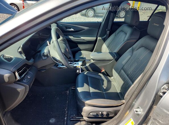 KL47LCE23RB222495 2024 BUICK OTHER Silver Vista interior delantera