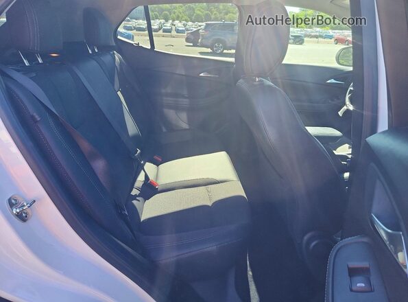KL4AMBSL4SB128335 2025 BUICK ENCORE White Widok wnętrza z tyłu