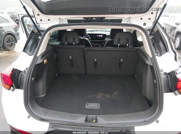KL4AMBSL7TB144949 2026 BUICK ENCORE White Vista interior trasera