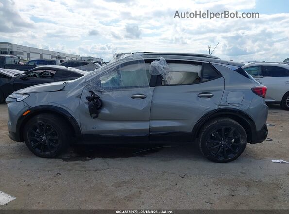 KL4AMESL5TB013875 2026 BUICK ENCORE Серый Панорамный вид салона 360°